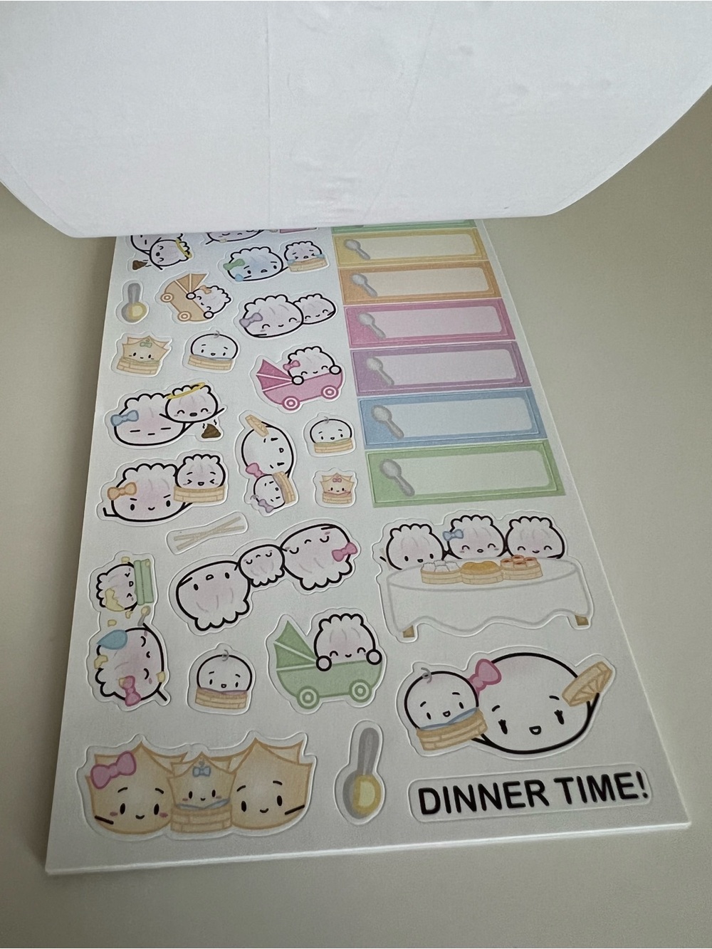 Wonton in a Million Sticker book - Picture 7 of 11
